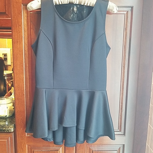 Top by Guess Marciano - Picture 1 of 4